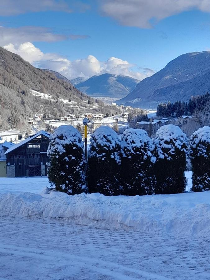Appartamenti Penasa Renato Commezzadura Exteriér fotografie
